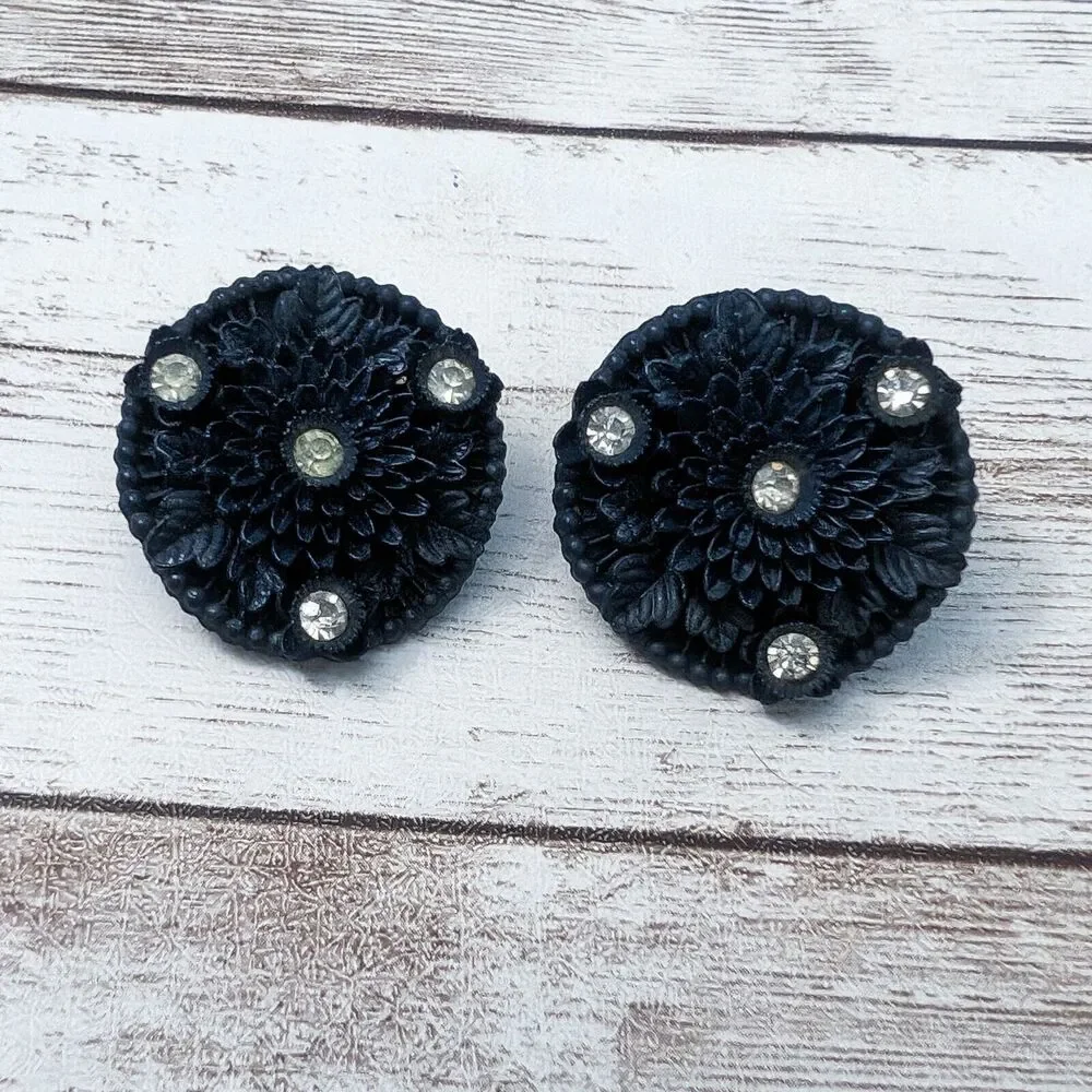 Vintage Clip On Earrings - 1